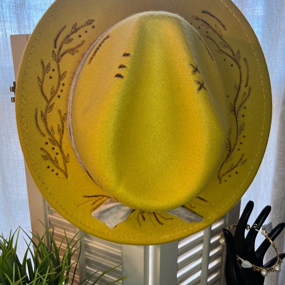 Hand burned tree of life vegan felt hat - Picture 2 of 7